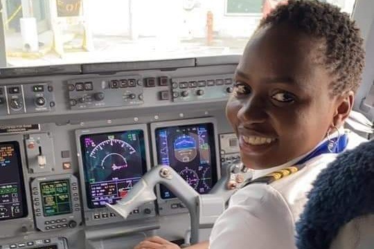 Khady Djibril Ndiaye, la pilote de ligne sénégalaise qui se distingue aux USA