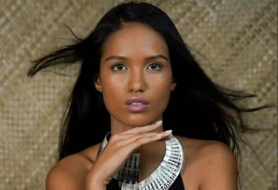 Mlle Tumateata Buisson, 24 ans, Miss Tahiti veut visiter le Sénégal