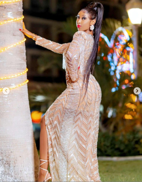 Tatira Sow s'offre un shooting très "hot" pour son anniversaire (Photos) Tatira Sow s'offre un shooting très "hot" pour son anniversaire (Photos)