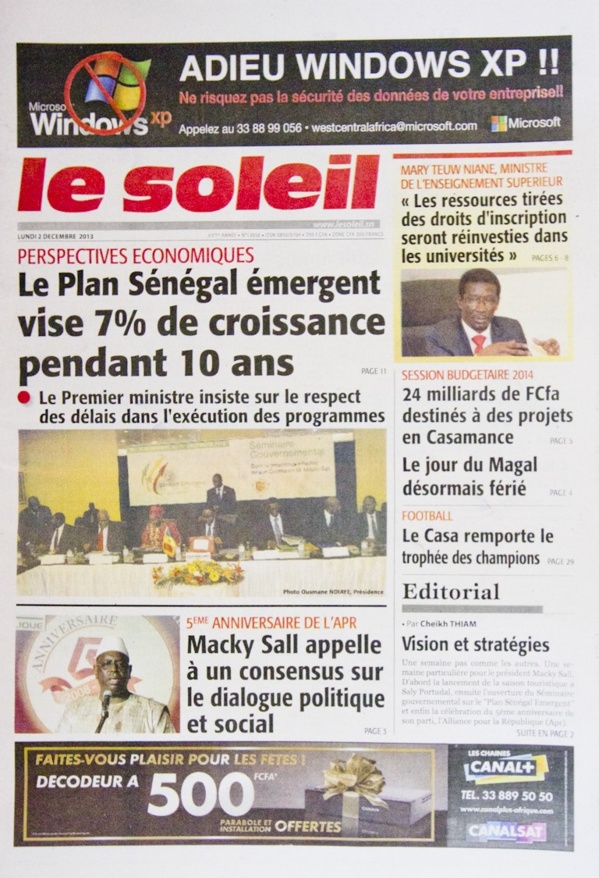 A la Une du Journal Le Soleil du lundi 02 Décembre 2013