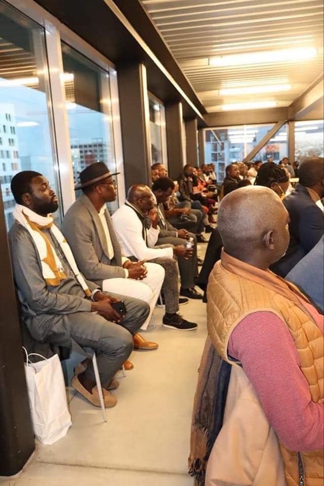 Les images de la réunion de Pastef France ! (Photos) Les images de la réunion de Pastef France ! (Photos)