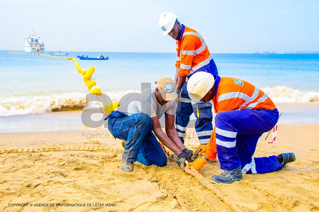 Renforcement de la disponibilité de l’Internet au Sénégal : L’accès au câble sous-marin, un des jalons du programme Smart Sénégal posé Renforcement de la disponibilité de l’Internet au Sénégal : L’accès au câble sous-marin, un des jalons du programme Smart Sénégal posé