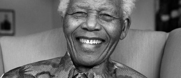 Afrique du Sud : Nelson Mandela, grand jusque dans sa mort