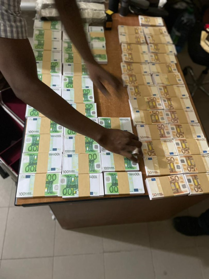 Axe Médina-Liberté 6: Plus de1,5 milliard noirs et 330 millions F en faux billets saisis Axe Médina-Liberté 6: Plus de1,5 milliard noirs et 330 millions F en faux billets saisis