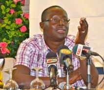 Réhabilitation des stades Demba Diop et Léopold Sédar Senghor, Me Senghor appelle à une procédure d’urgence