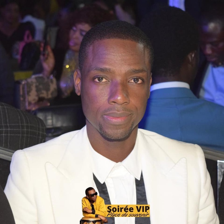 People: Des personnalités à la Place du Souvenir avec Youssou Ndour (Photos) People: Des personnalités à la Place du Souvenir avec Youssou Ndour (Photos)