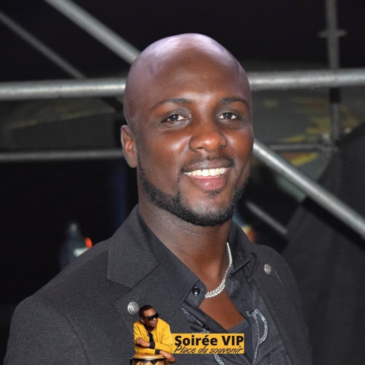 People: Des personnalités à la Place du Souvenir avec Youssou Ndour (Photos) People: Des personnalités à la Place du Souvenir avec Youssou Ndour (Photos)