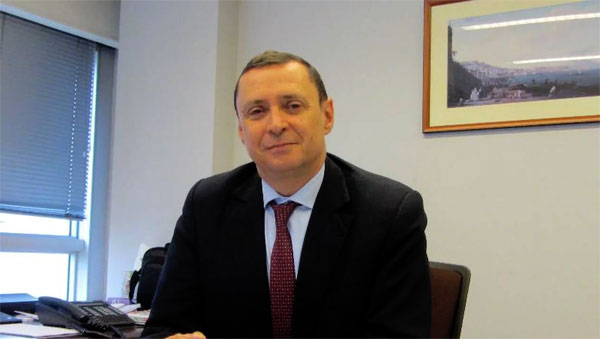 Le Consul général de France à Dakar, Didier Larroque présente ses meilleurs vœux de bonne et heureuse année 2022