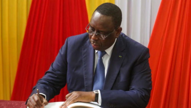 Veille de Nouvel an: Le Président Macky Sall gracie 818 personnes (Document)
