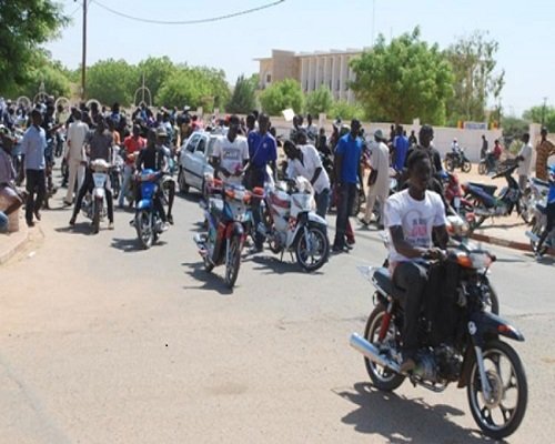 Zac Mbao: Les "Jarkartamen"  manifestent leur colère