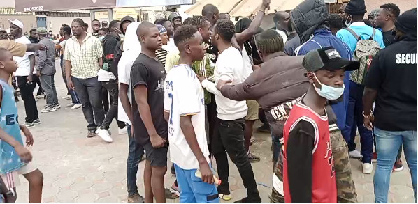 Campagne électorale à la Médina: Des militants de Gueum Sa Bop, de Bamba Fall et de Cheikh Ba s’affrontent Campagne électorale à la Médina: Des militants de Gueum Sa Bop, de Bamba Fall et de Cheikh Ba s’affrontent