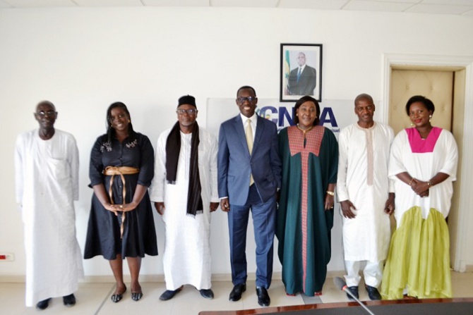 Africajom et Oxfam au CNRA: Une riche après-midi d’échange sur les questions d’intérêt commun et la nécessité d’une sensibilisation Africajom et Oxfam au CNRA: Une riche après-midi d’échange sur les questions d’intérêt commun et la nécessité d’une sensibilisation