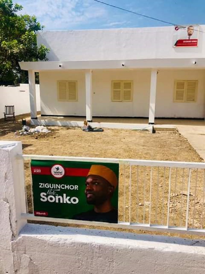 Local en fin de chantier ; Le nouveau siège de Pastef à la Commune de Ziguinchor Local en fin de chantier ; Le nouveau siège de Pastef à la Commune de Ziguinchor