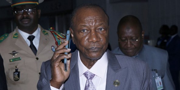 Urgent: Alpha Condé quitte la Guinée Conakry