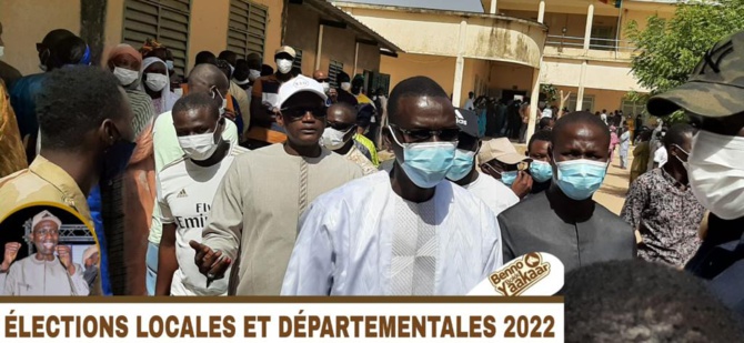 Diourbel: Dame Diop dans son lieu de vote (Photos)