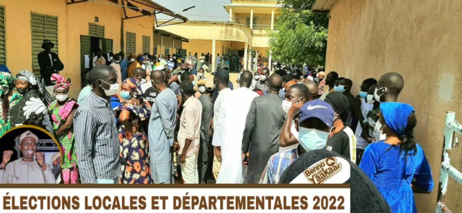 Diourbel: Dame Diop dans son lieu de vote (Photos)