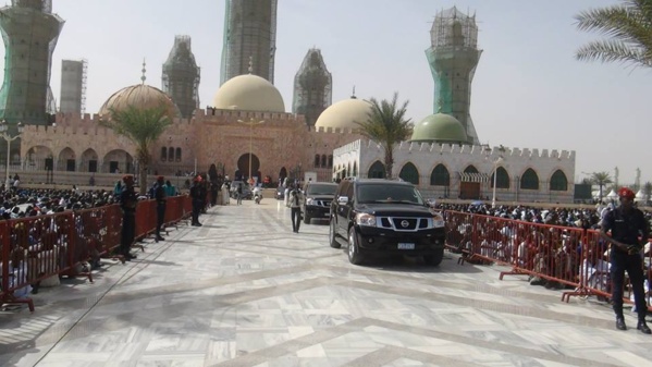 Serigne Abo Mbacké sur les véhicules de Macky dans la grande mosquée de Touba « Macky Sall a corrompu des gens pour avoir cette faveur