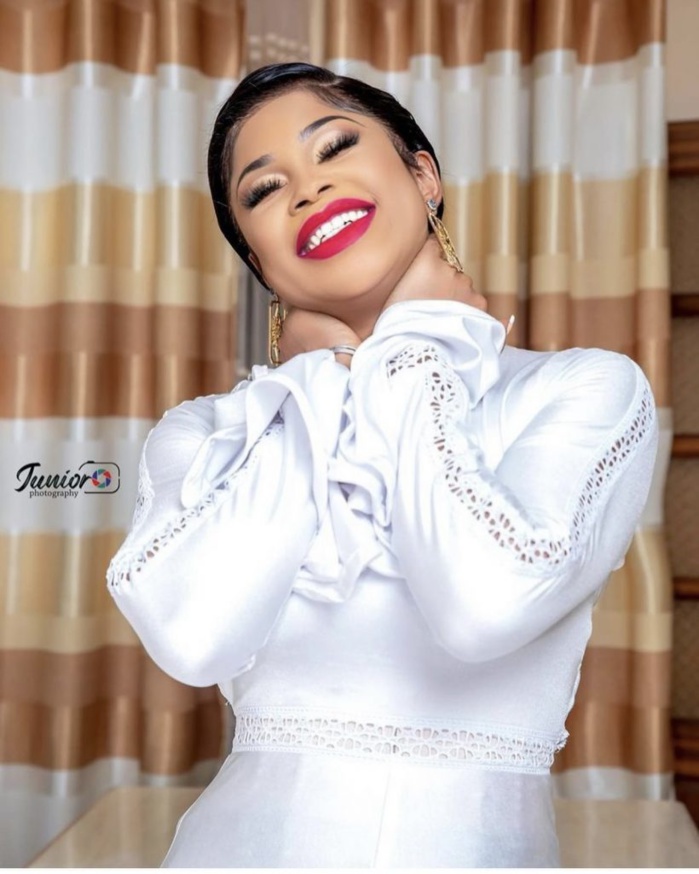 Marichou étale toute sa classe  (Photos)