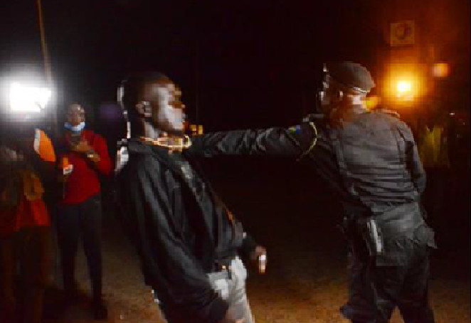 La Presse face à la COVID-19 en Afrique : au Nigéria, 4 journalistes agressés physiquement , 16 arrêtés  et détenus , 1 nouvelle loi adoptée