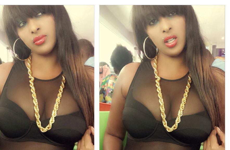 La jet-setteuse Awa Fall exhibe sa poitrine La jet-setteuse Awa Fall exhibe sa poitrine