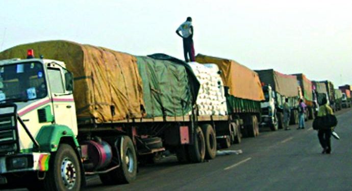 Sénégal-Mali: 1348 camions chargés, immobilisés à la frontière depuis lundi 10 janvier 2022