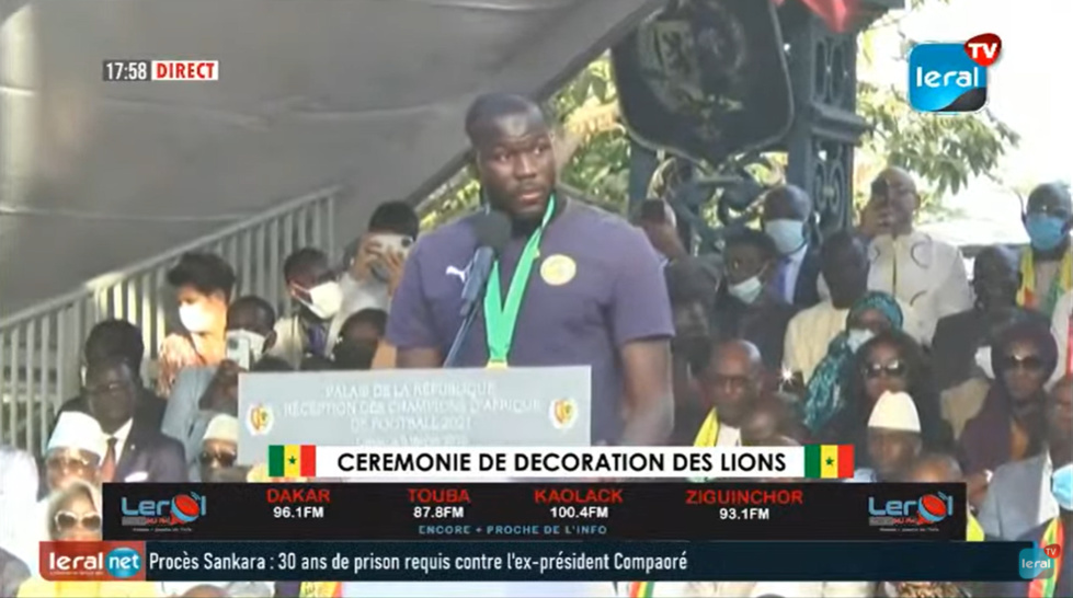 EN DIRECT / Palais de la République, cérémonie de décorations des "Lions" 
