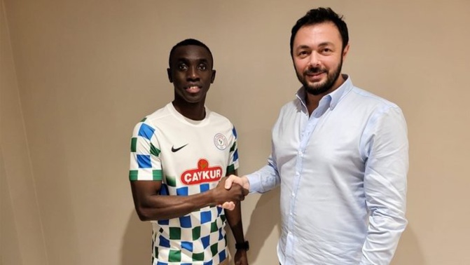 Mercato: L’international sénégalais Papiss Demba Cissé signe un nouveau contrat avec Rizespor