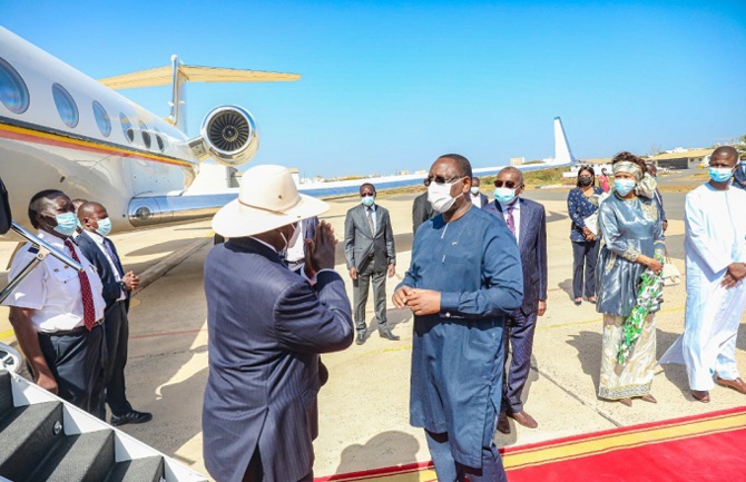 Le Président Ougandais Yowéri Museveni en visite de courtoisie à Dakar : le leadership du Président Macky Sall salué