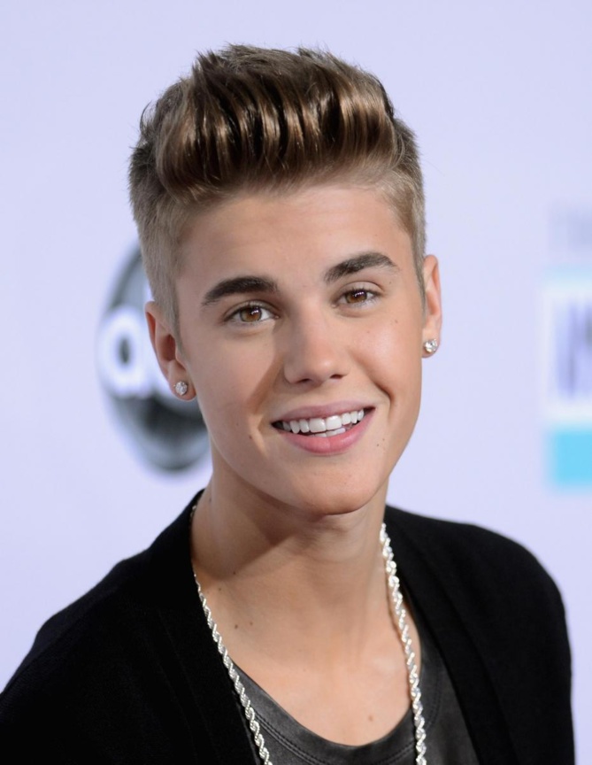 Drake Bell clashe Justin Bieber : « idiot, sans talent, mauvais»