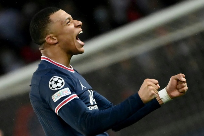 Mbappé et le PSG marquent les esprits, Messi marque le pas