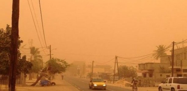 Météo: La poussière va encore sévir ce week-end, risque sanitaire "élevé" pour les personnes sensibles