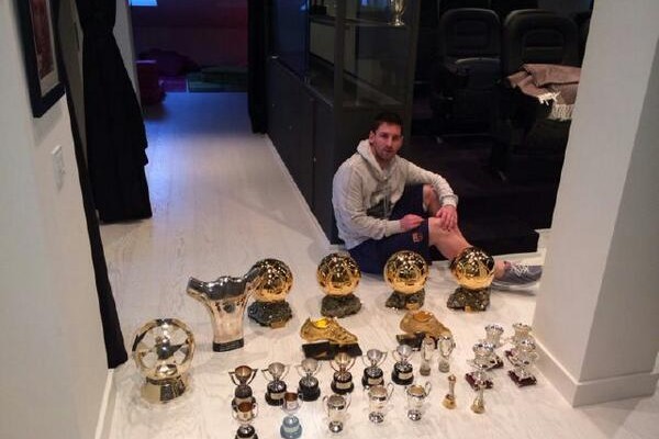 Footballeur le mieux payé et de loin: Le Barça propose un salaire astronomique à Messi
