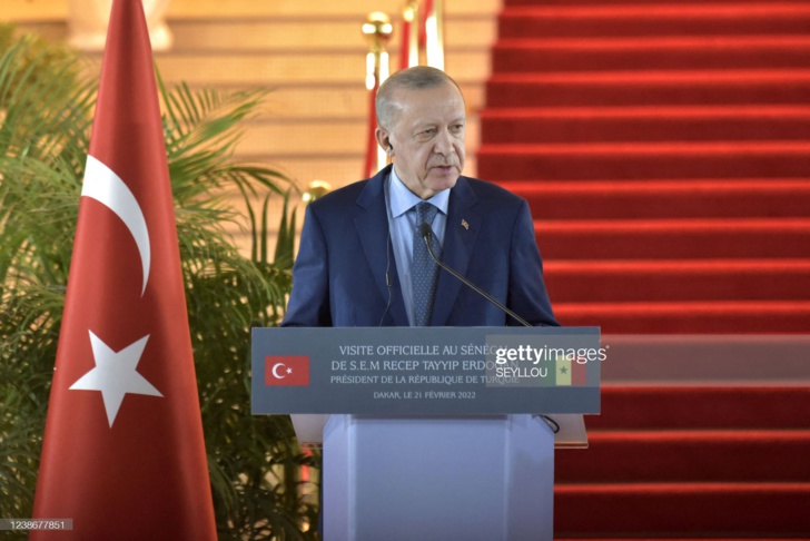 Photos / Inauguration du Stade Me Abdoulaye Wade: Le Président Macky Sall en compagnie de son hôte, le Président Erdogan de la Turquie