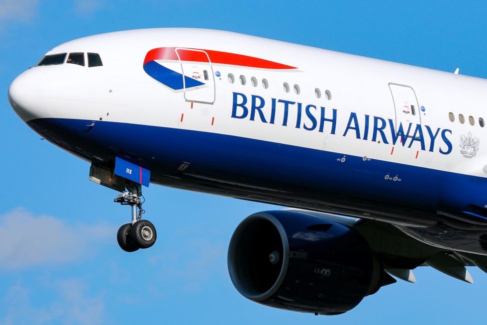 EN DIRECT - Ukraine : la Russie ferme son espace aérien aux avions britanniques