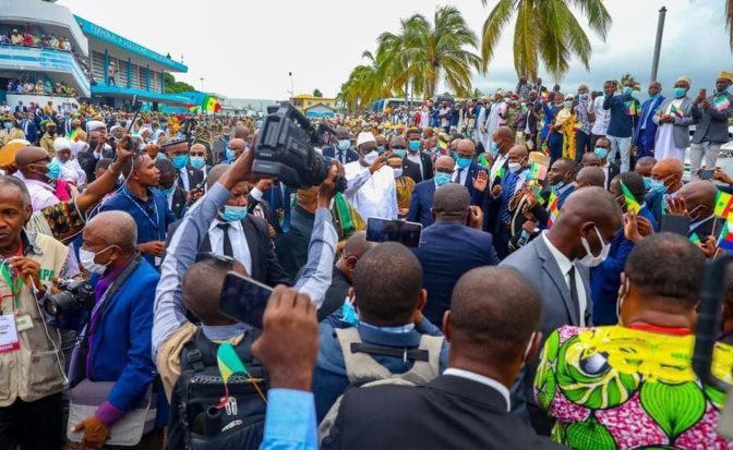 Arrivée de Macky Sall aux Comores ce samedi (texte - images) Arrivée de Macky Sall aux Comores ce samedi (texte - images)