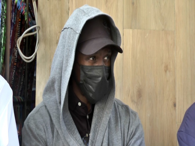 Prière mortuaire: Une foule immense pour accompagner El Hadji Malick Sy Souris à sa dernière demeure (Images) Prière mortuaire: Une foule immense pour accompagner El Hadji Malick Sy Souris à sa dernière demeure (Images)