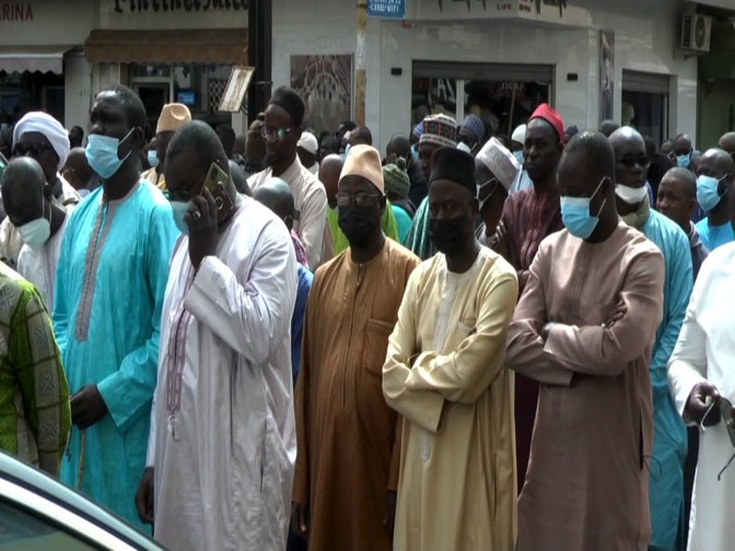 Prière mortuaire: Une foule immense pour accompagner El Hadji Malick Sy Souris à sa dernière demeure (Images)