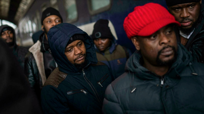 Guerre en Ukraine: l'UA dénonce le traitement raciste dont sont victimes les Africains