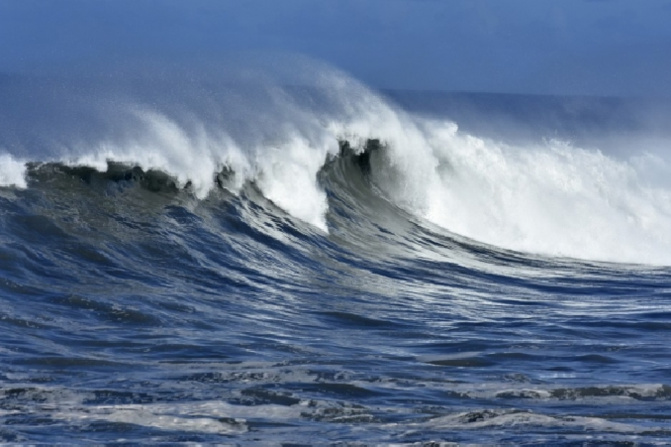 Vents forts avec une houle jusqu’au jeudi: L’Anacim exhorte les usagers de la mer à plus de vigilance…