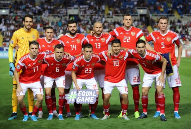 Adidas suspend son partenariat avec la Russie