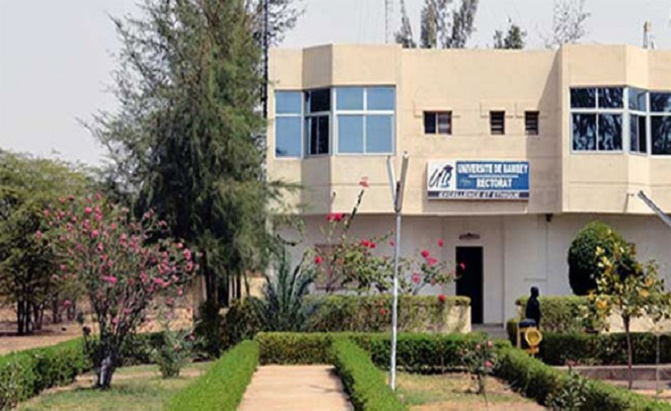 Déficit criant de personnel à l’Université Alioune Diop : L’UFR Santé ne compte que 5 enseignants