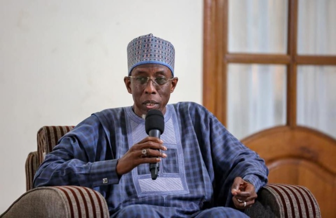 142e édition de l'Appel: Visite de Macky Sall au Khalife des Layénes (Photos) 142e édition de l'Appel: Visite de Macky Sall au Khalife des Layénes (Photos)