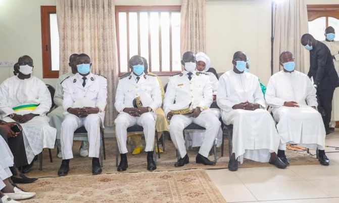 142e édition de l'Appel: Visite de Macky Sall au Khalife des Layénes (Photos) 142e édition de l'Appel: Visite de Macky Sall au Khalife des Layénes (Photos)