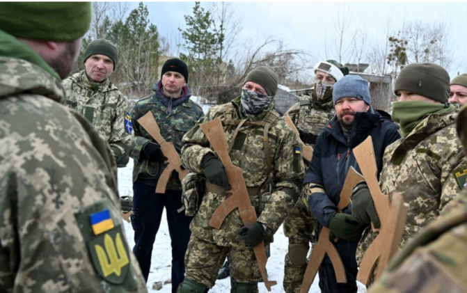 Il fait partie des 36 volontaires sénégalais inscrits pour aller combattre en Ukraine. Lui, c’est Alassane Faye alias Rane Il fait partie des 36 volontaires sénégalais inscrits pour aller combattre en Ukraine. Lui, c’est Alassane Faye alias Rane