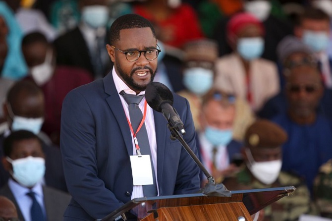 Lancement samedi du tronçon Diamniadio-AIBD du TER : le discours de bienvenue de Mamadou Ndione Maire de Diass Lancement samedi du tronçon Diamniadio-AIBD du TER : le discours de bienvenue de Mamadou Ndione Maire de Diass