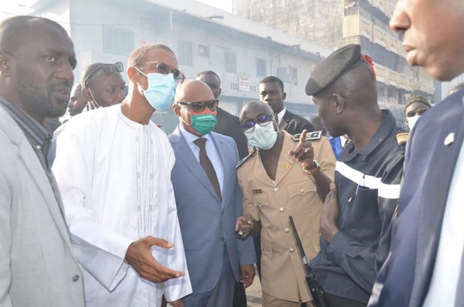 « Salle de vente » ravagée par un incendie : Solidaires, Barthélémy Dias et Alioune Ndoye apportent leur soutien et promettent des changements