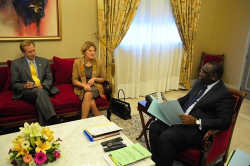 Mme Elizabeth L. Littlefield, Présidente de l’OPIC, en visite au Sénégal