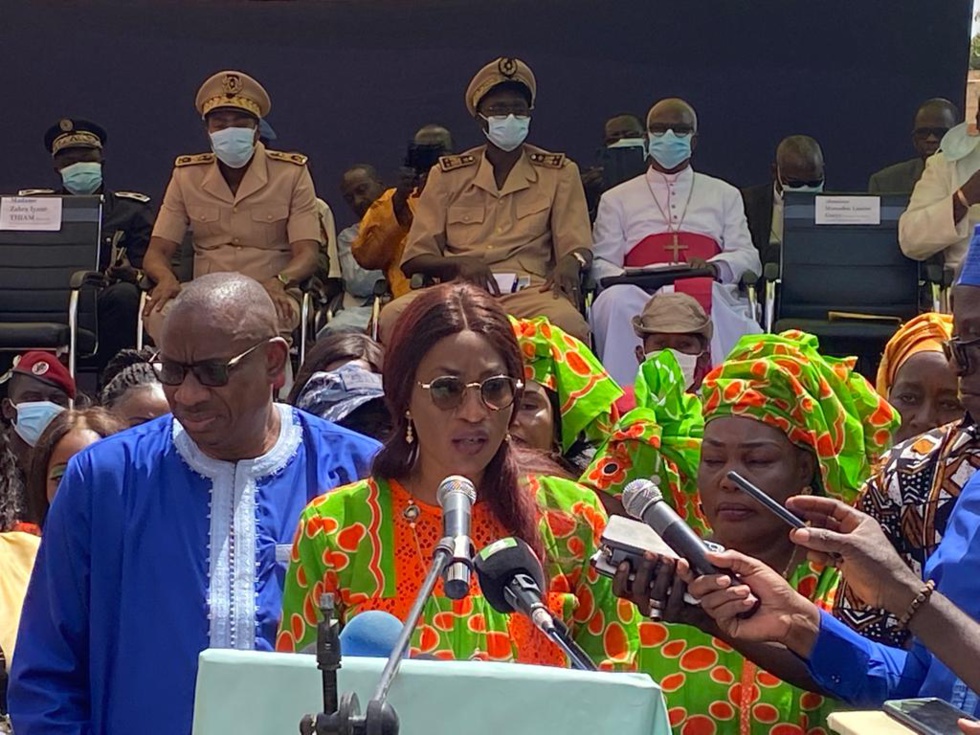 Célébration du 08 mars 2022 : Zahra Iyane Thiam inaugure l’agence de micro-finance CAURIE à Kolda (IMAGES + VIDEO)