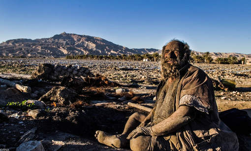 [Photos] Insolite: Cet homme ne s’est plus lavé depuis 60 ans