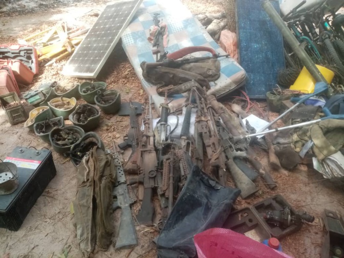 Casamance: L'incroyable saisie de l'Armée sur les bases rebelles. Regardez! Casamance: L'incroyable saisie de l'Armée sur les bases rebelles. Regardez!